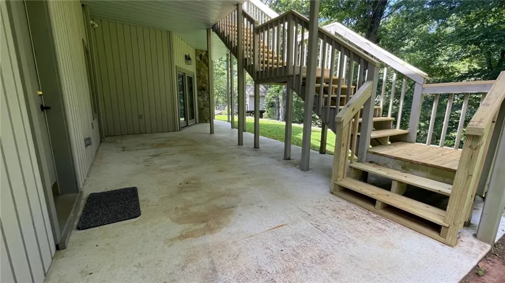 156 Thundering Waters Drive Cornelia, GA 30531