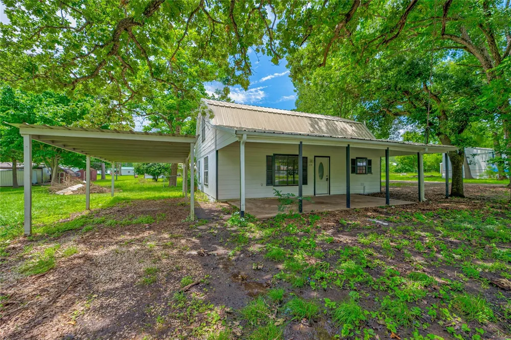 428 Lakewood Drive Trinity, TX 75862