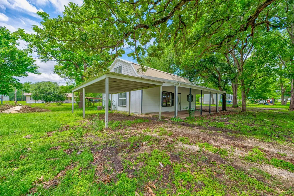 428 Lakewood Drive Trinity, TX 75862