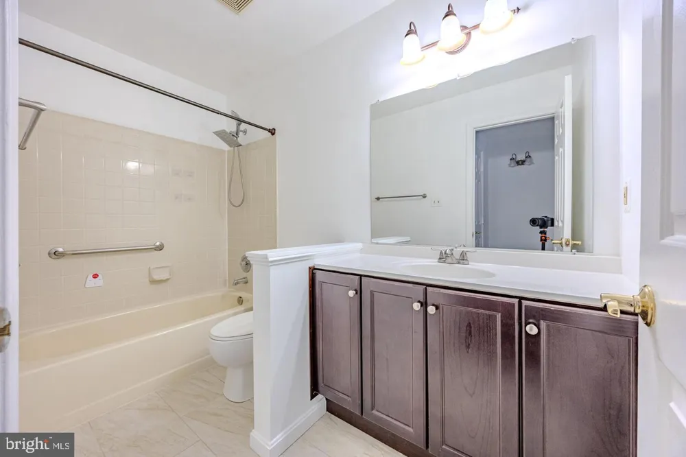 8200 MAPLE RIDGE AVENUE Springfield, VA 22153