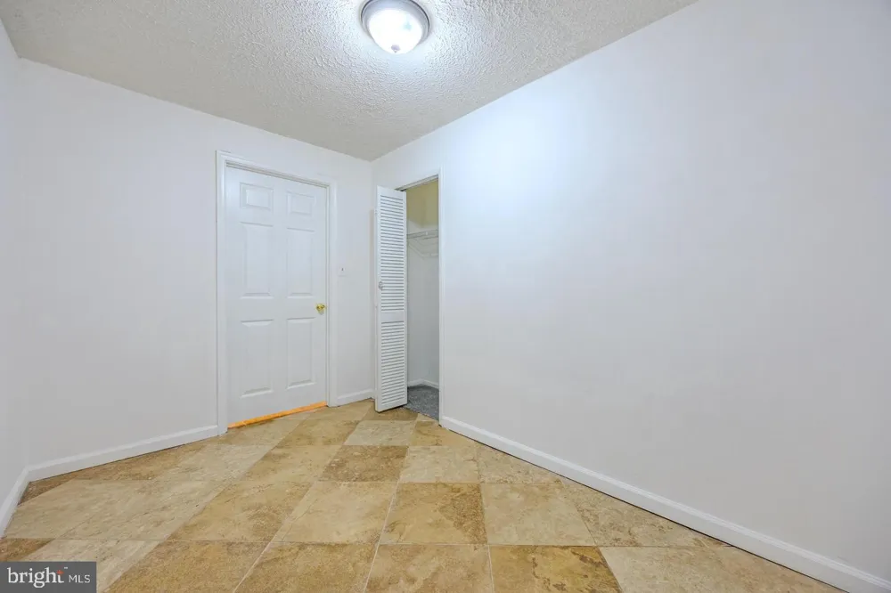 8200 MAPLE RIDGE AVENUE Springfield, VA 22153