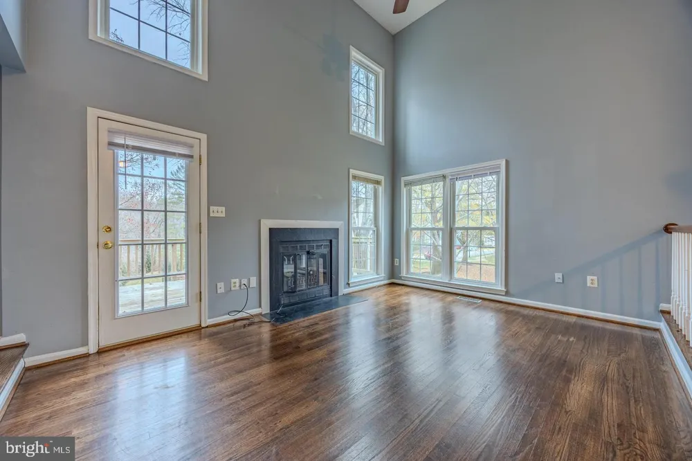 8200 MAPLE RIDGE AVENUE Springfield, VA 22153