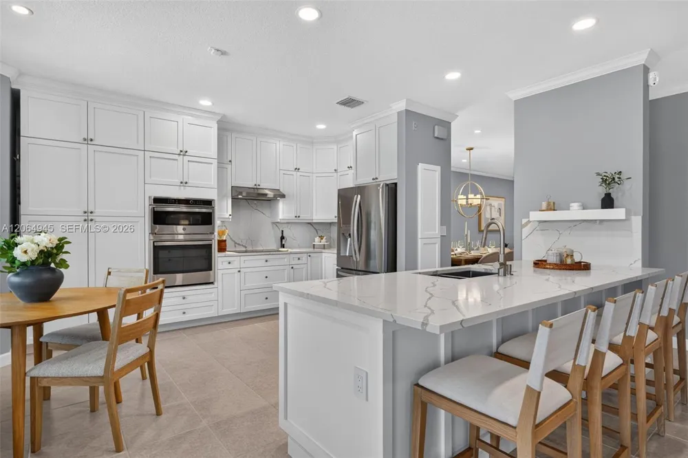 1038 Lavender Cir Weston, FL 33327