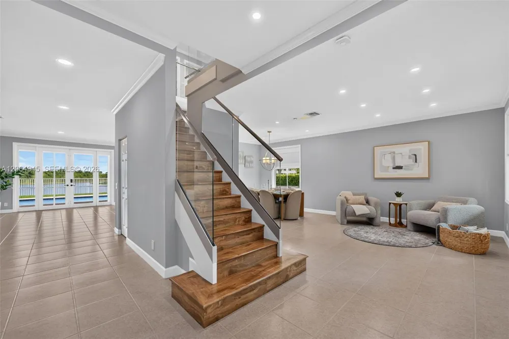 1038 Lavender Cir Weston, FL 33327