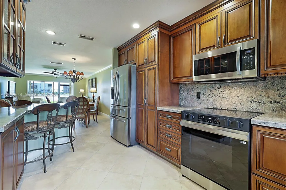 100 Intracoastal Pl #102 Jupiter, FL 33469