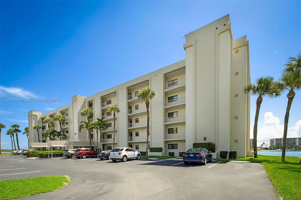 100 Intracoastal Pl #102 Jupiter, FL 33469