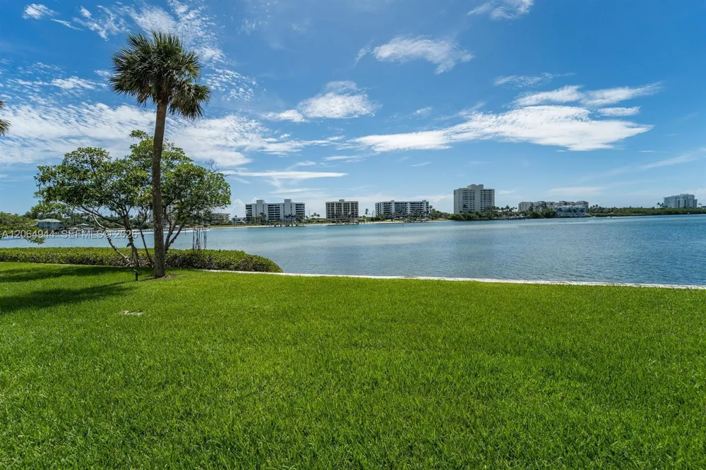 100 Intracoastal Pl #102 Jupiter, FL 33469