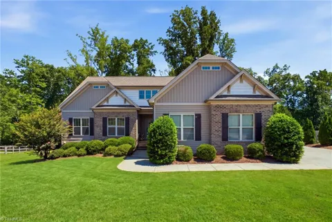 5612 Crooked Oak Drive