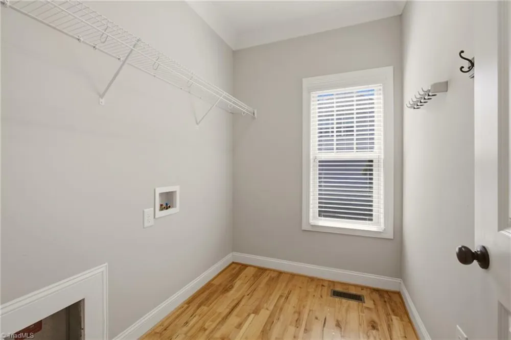 5612 Crooked Oak Drive Summerfield, NC 27358