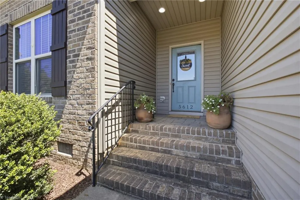 5612 Crooked Oak Drive Summerfield, NC 27358