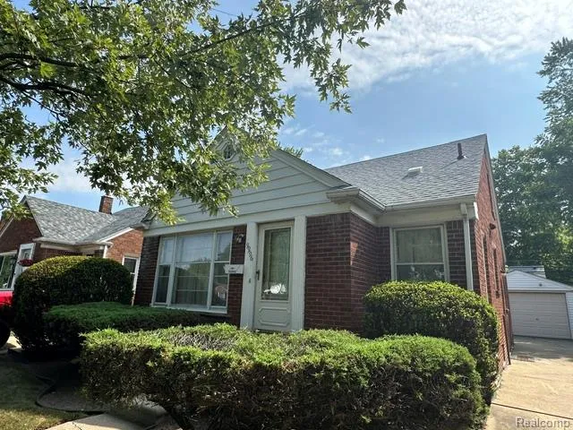 9996 Inkster Road Redford Charter Township, MI 48239