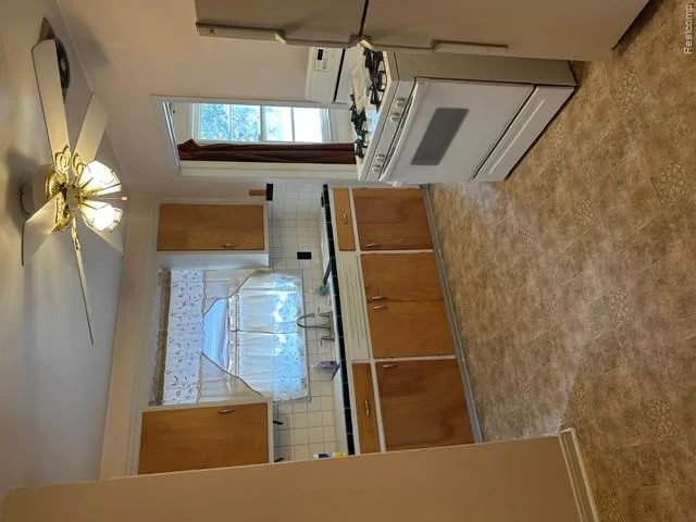 9996 Inkster Road Redford Charter Township, MI 48239
