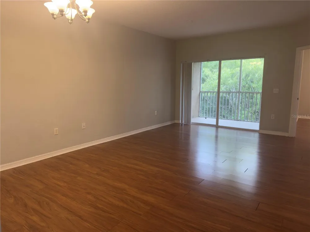 9507 AMBERDALE COURT #201 Riverview, FL 33578