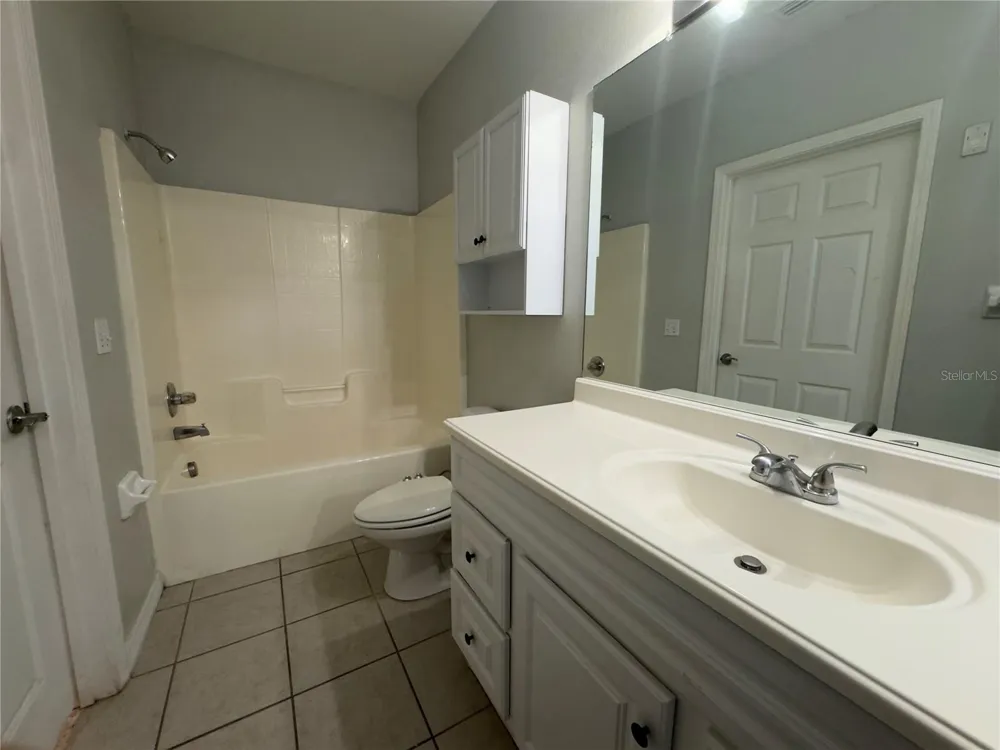 9507 AMBERDALE COURT #201 Riverview, FL 33578