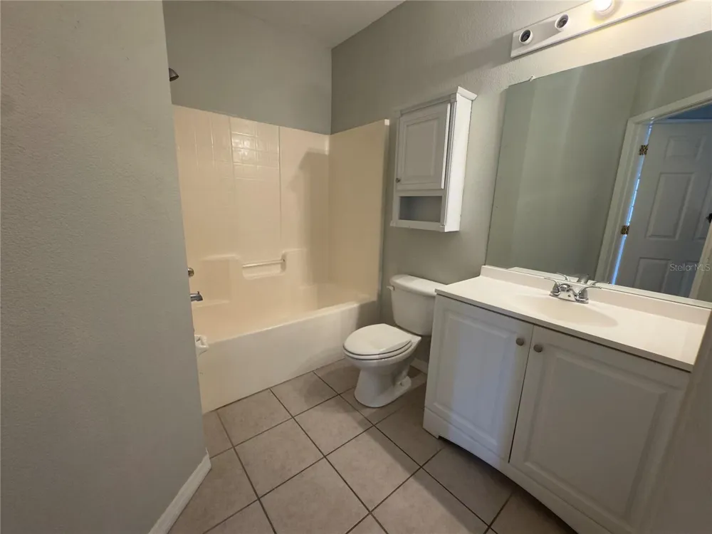 9507 AMBERDALE COURT #201 Riverview, FL 33578