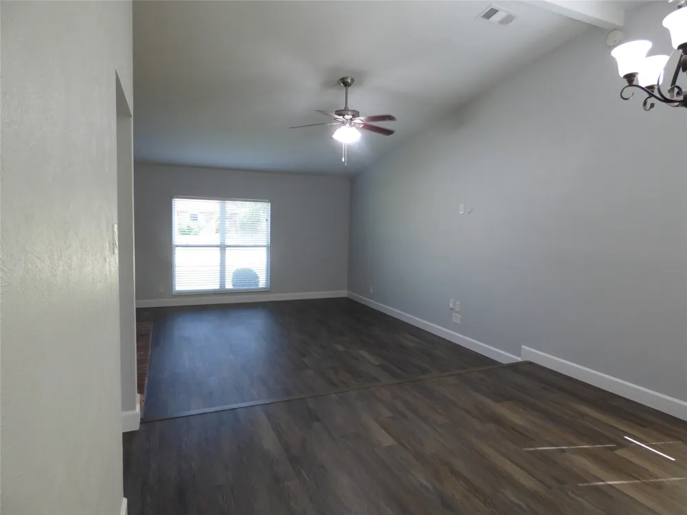 5016 Roberts Drive The Colony, TX 75056