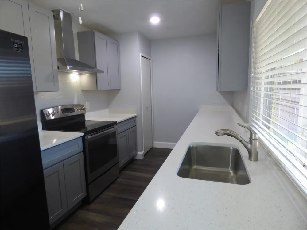 5016 Roberts Drive The Colony, TX 75056