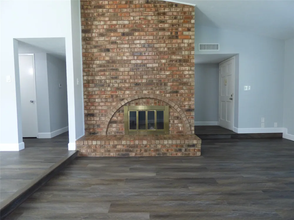 5016 Roberts Drive The Colony, TX 75056