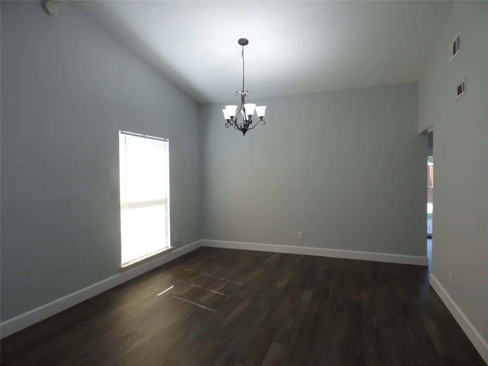5016 Roberts Drive The Colony, TX 75056