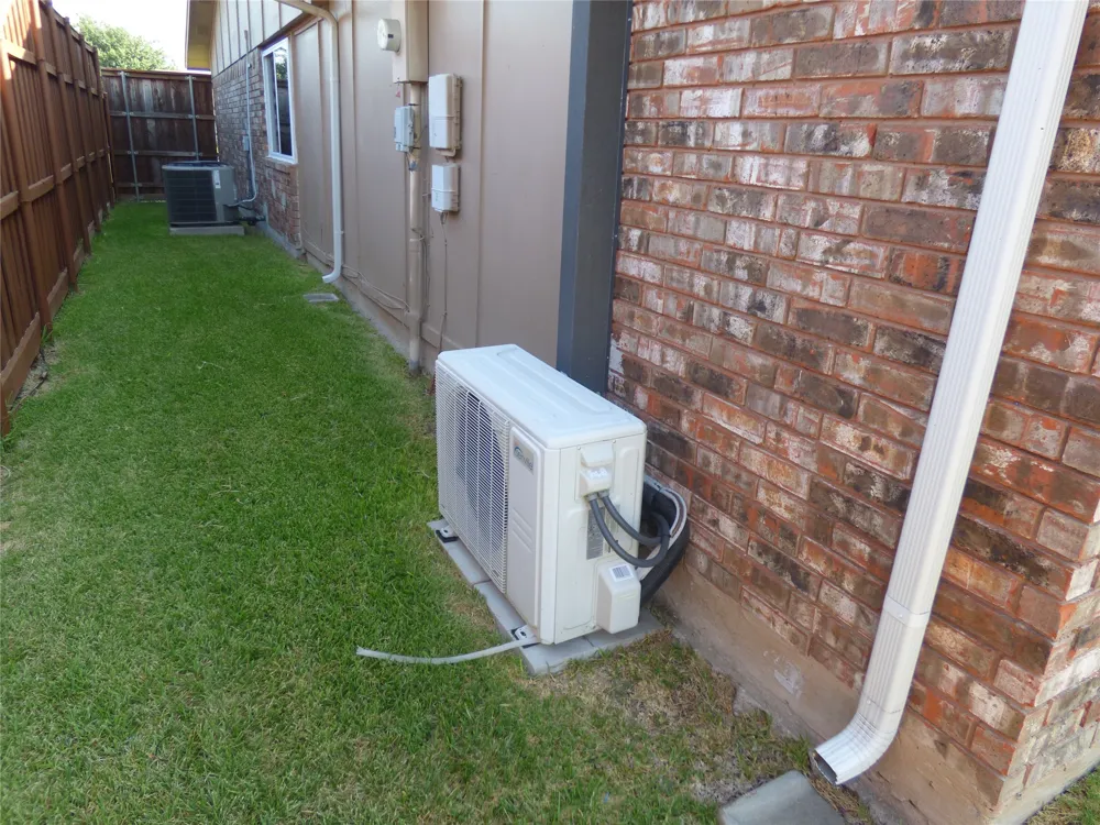 5016 Roberts Drive The Colony, TX 75056