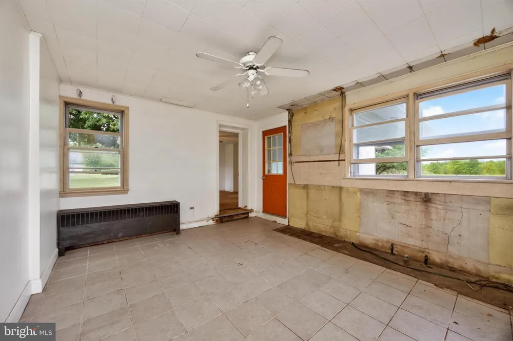 2114 STORE ROAD Skippack, PA 19474