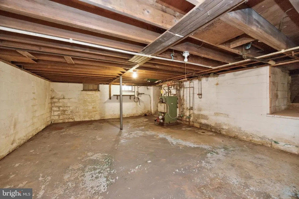 2114 STORE ROAD Skippack, PA 19474