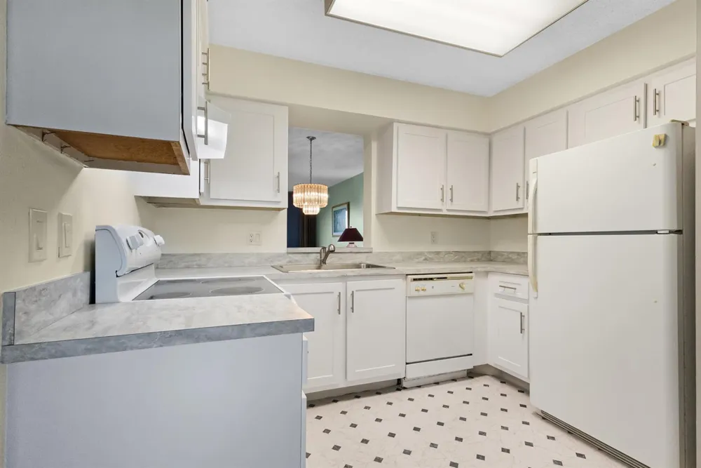 2209 S Cypress Bend Drive #507 Pompano Beach, FL 33069