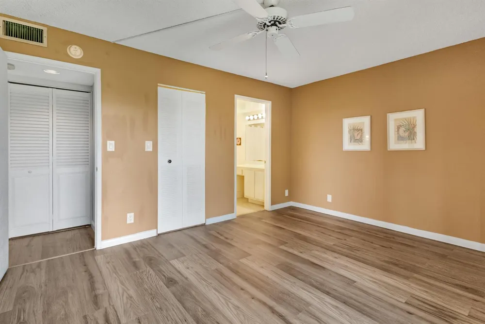 2209 S Cypress Bend Drive #507 Pompano Beach, FL 33069
