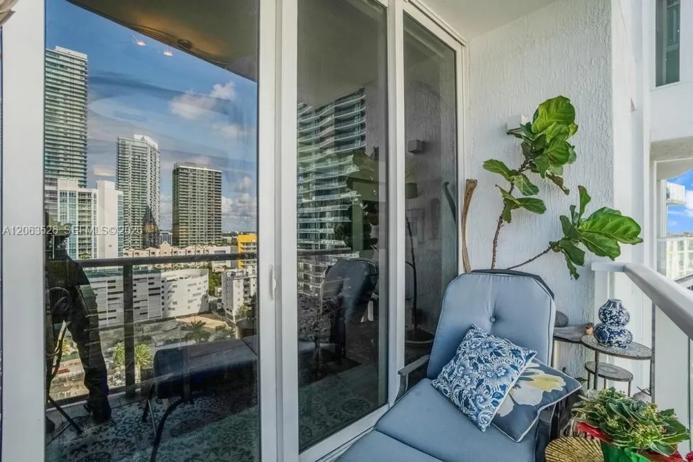 601 NE 27th St #1505 Miami, FL 33137