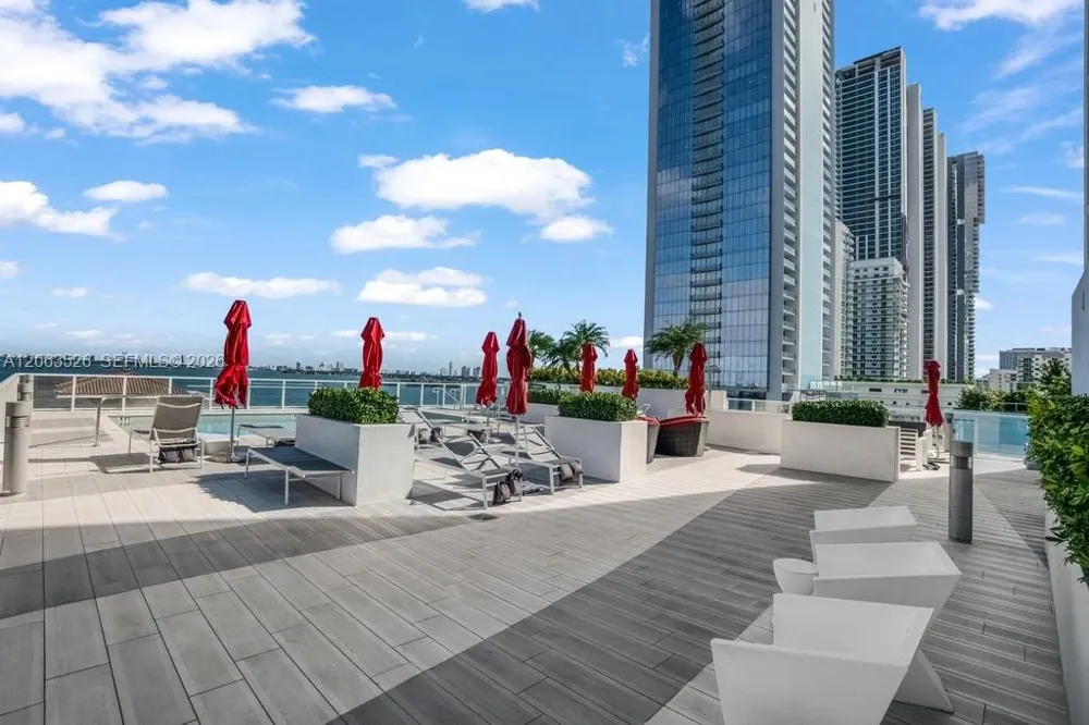 601 NE 27th St #1505 Miami, FL 33137