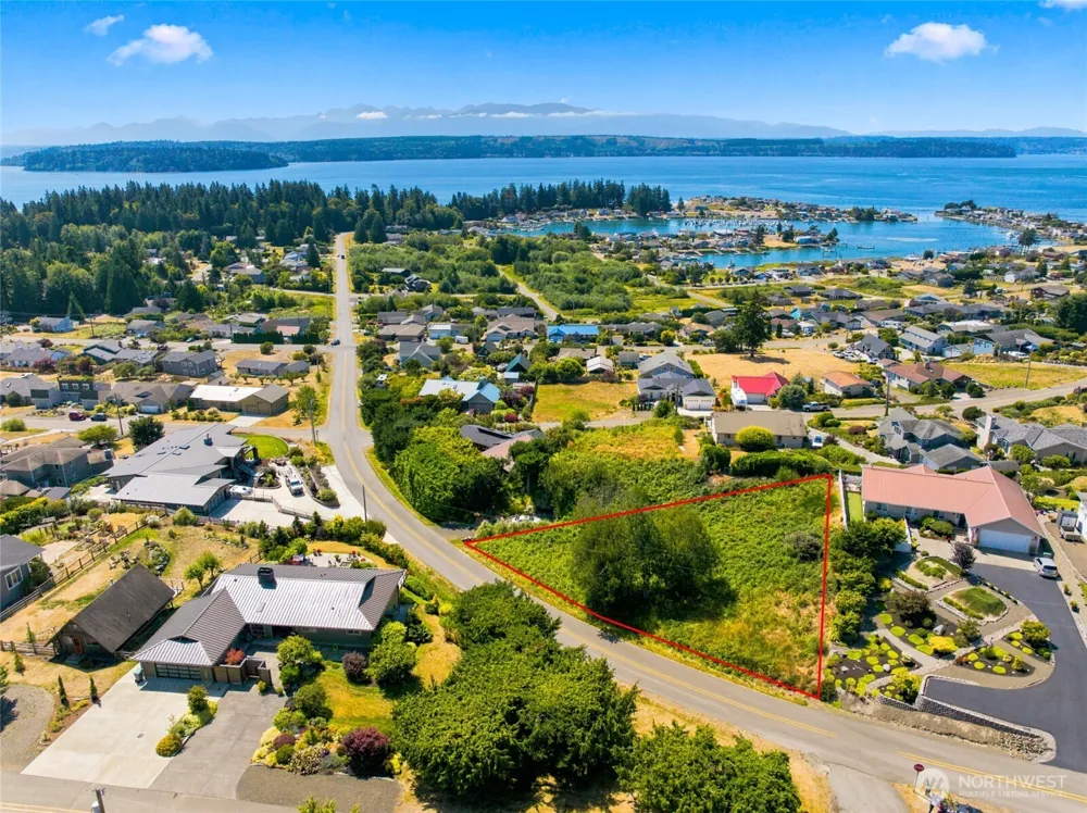 37767 Vista Key Drive NE Hansville, WA 98340