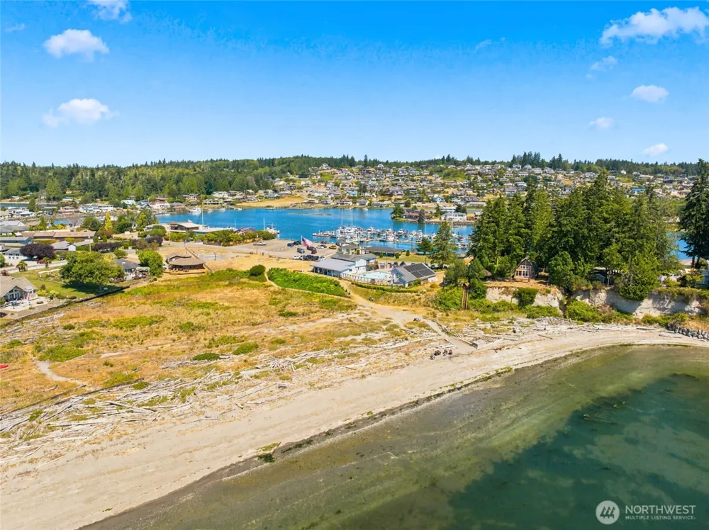 37767 Vista Key Drive NE Hansville, WA 98340