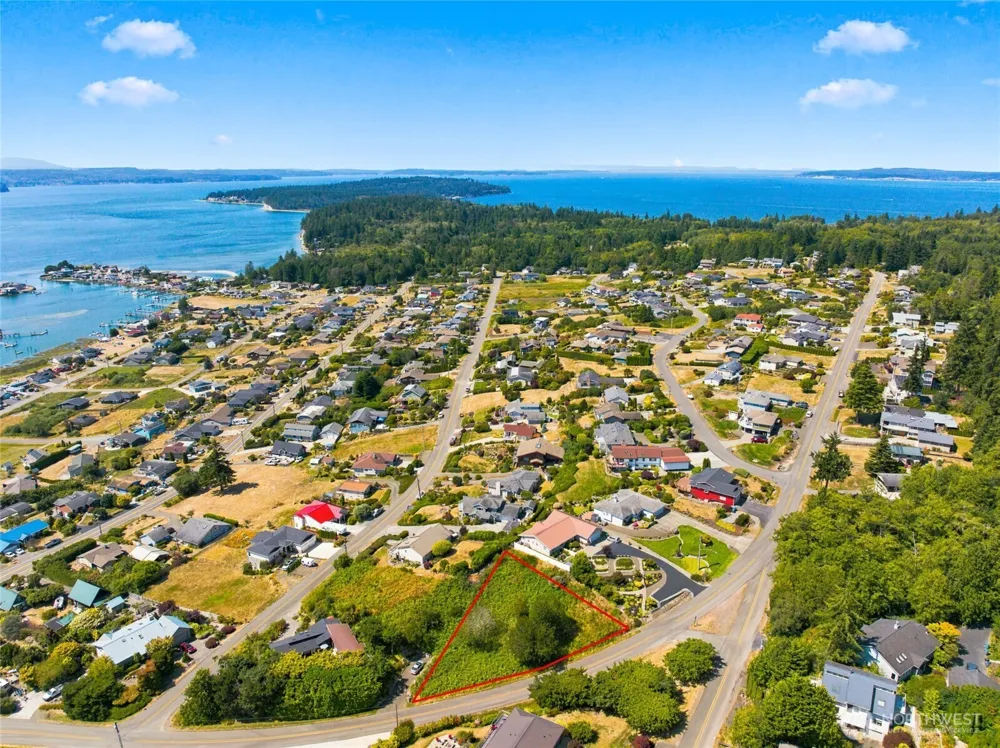 37767 Vista Key Drive NE Hansville, WA 98340