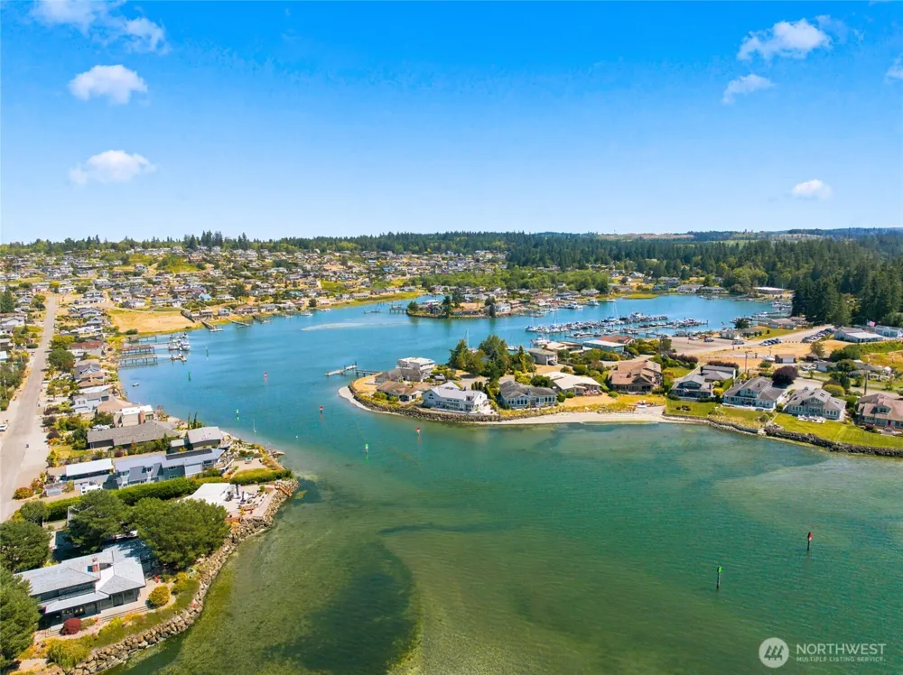 37767 Vista Key Drive NE Hansville, WA 98340
