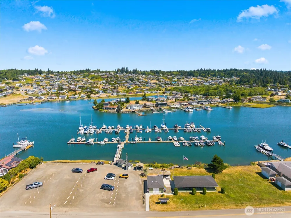 37767 Vista Key Drive NE Hansville, WA 98340