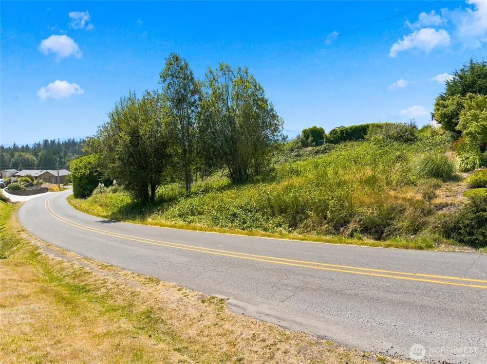 37767 Vista Key Drive NE Hansville, WA 98340