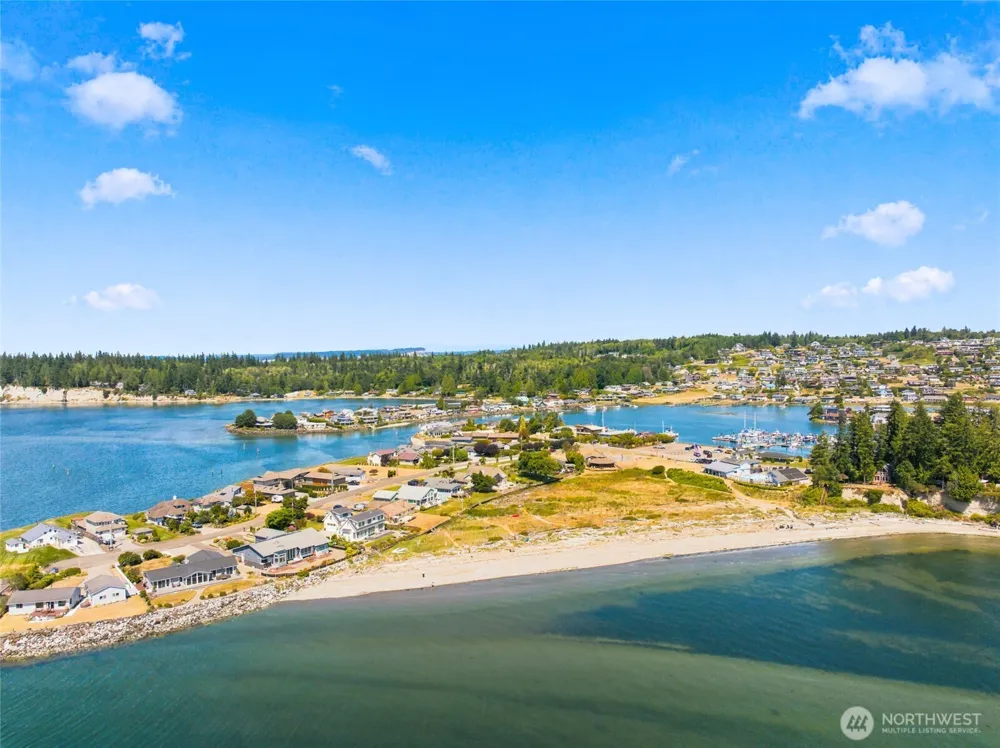 37767 Vista Key Drive NE Hansville, WA 98340