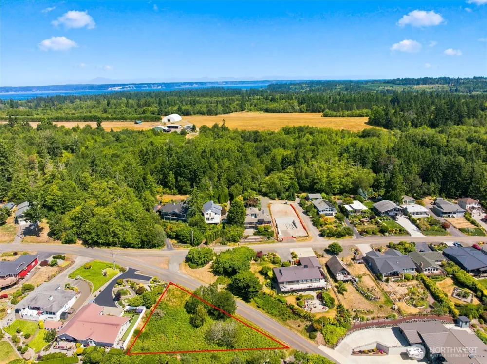 37767 Vista Key Drive NE Hansville, WA 98340