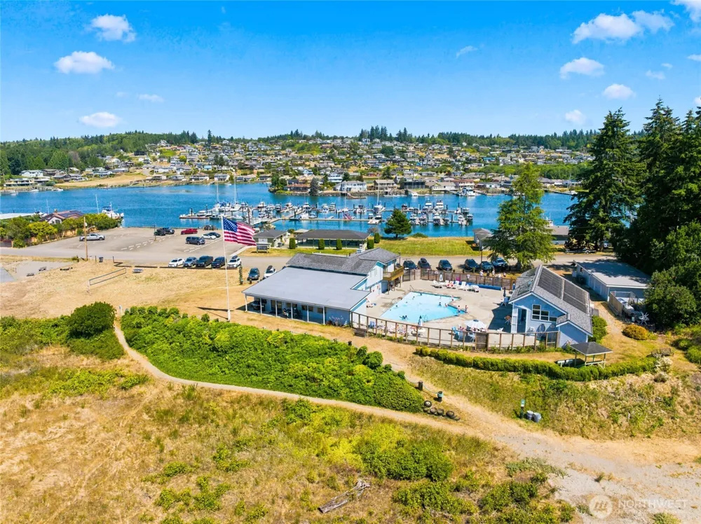 37767 Vista Key Drive NE Hansville, WA 98340