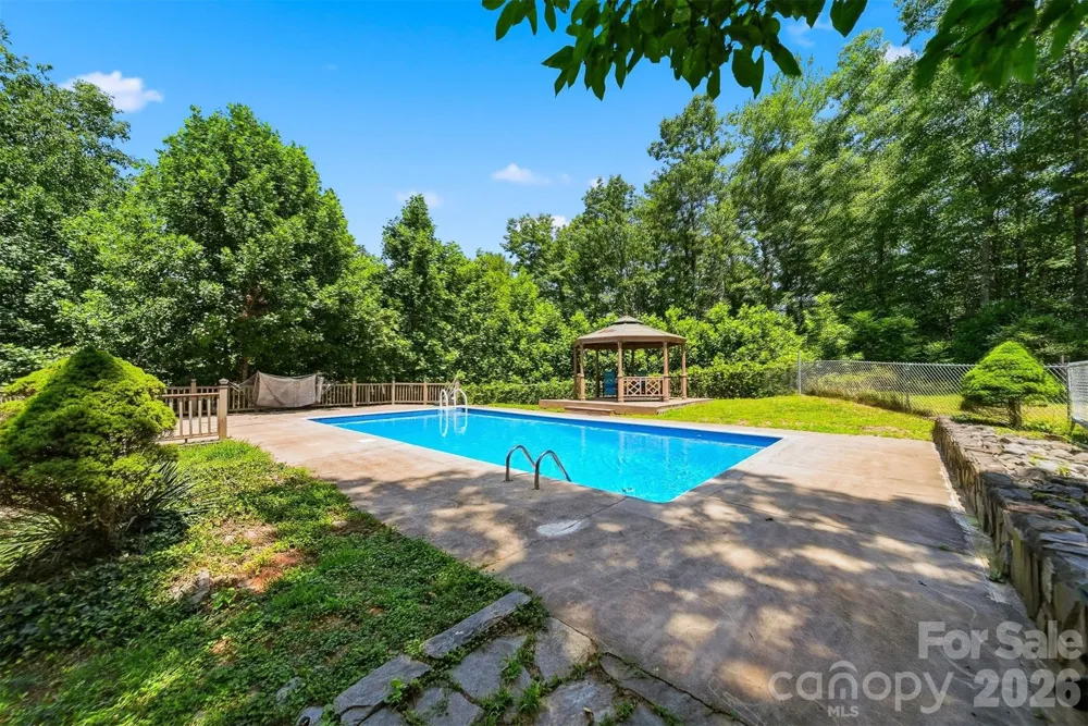 1924 Braswell Place Lenoir, NC 28645