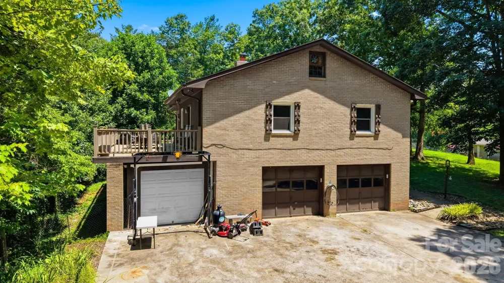 1924 Braswell Place Lenoir, NC 28645