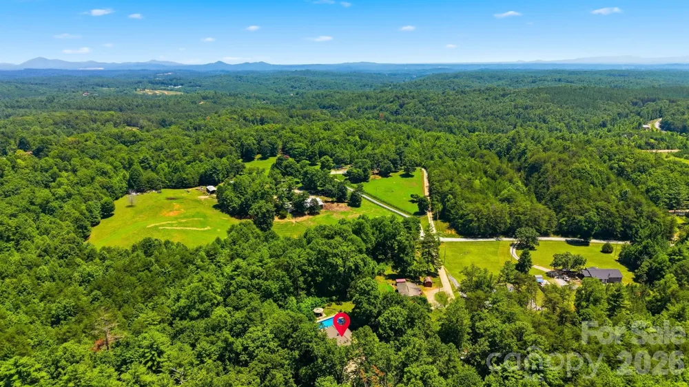 1924 Braswell Place Lenoir, NC 28645