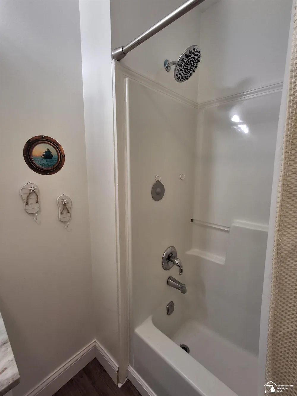 1045 Third Street Alabaster Township, MI 48763