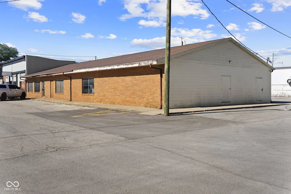 208 Meridian Street Roachdale, IN 46172
