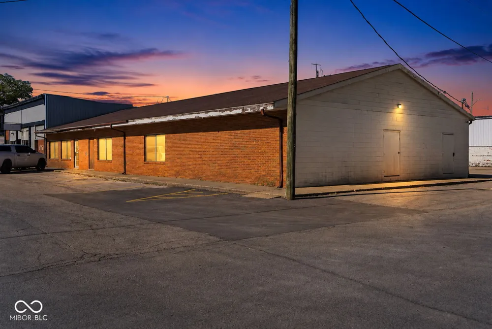 208 Meridian Street Roachdale, IN 46172