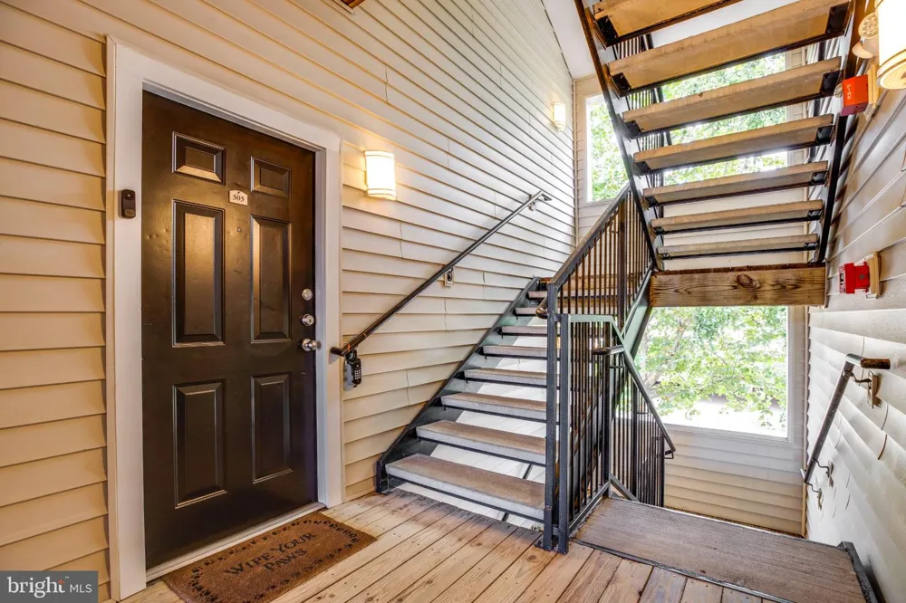 11321 ARISTOTLE DRIVE #3-303 Fairfax, VA 22030