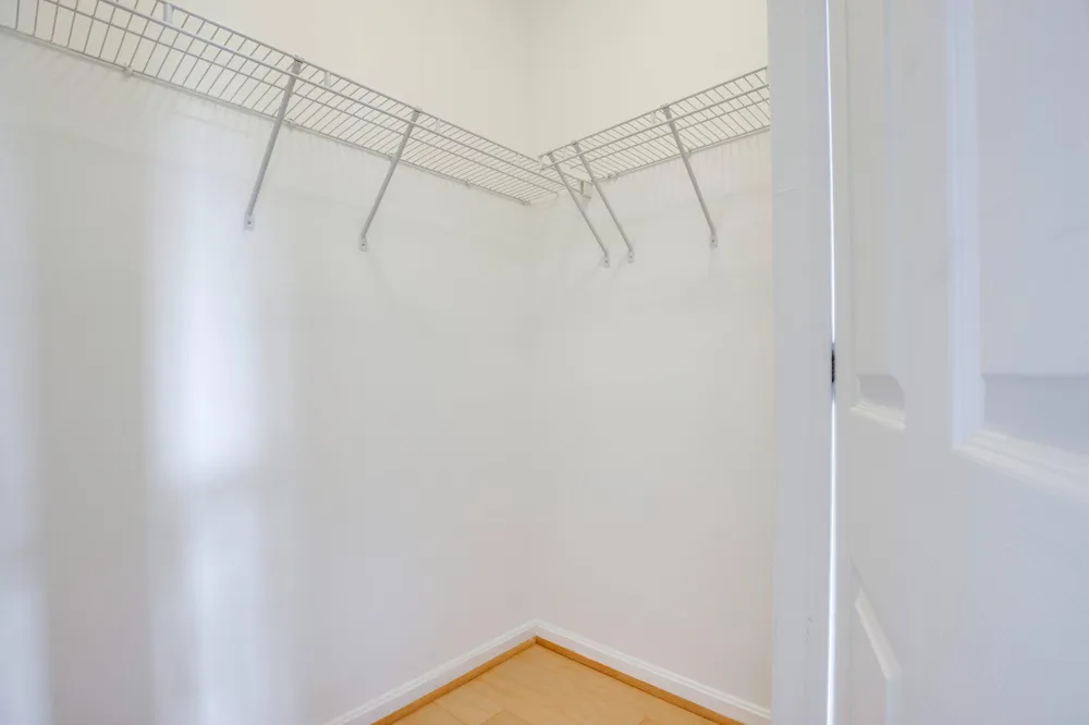 11321 ARISTOTLE DRIVE #3-303 Fairfax, VA 22030