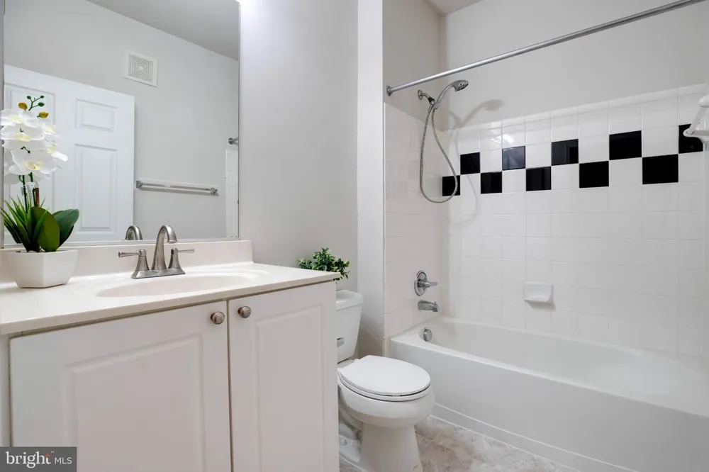 11321 ARISTOTLE DRIVE #3-303 Fairfax, VA 22030