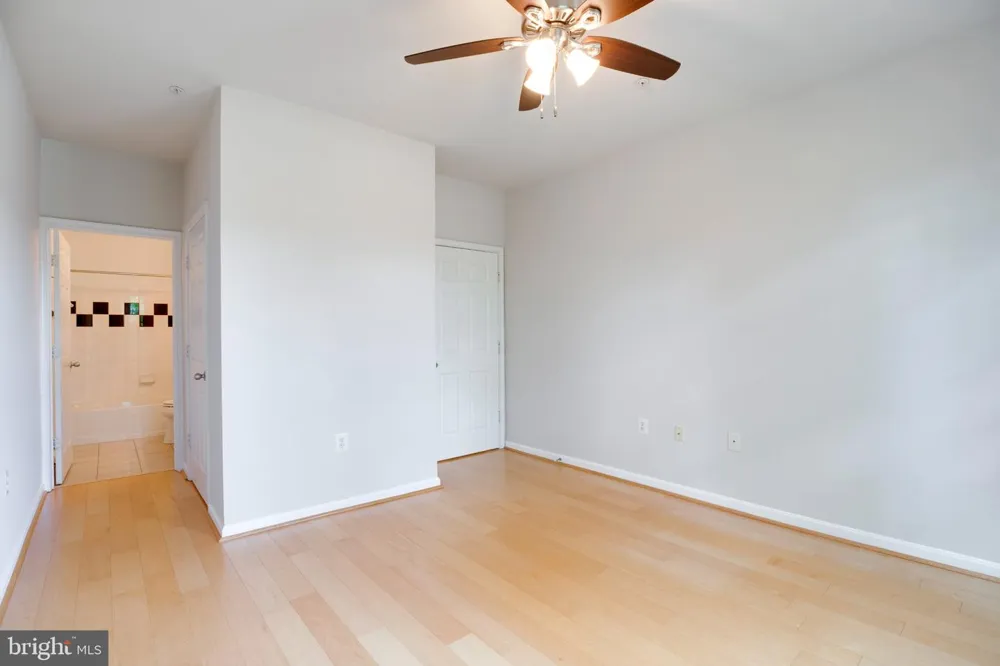 11321 ARISTOTLE DRIVE #3-303 Fairfax, VA 22030