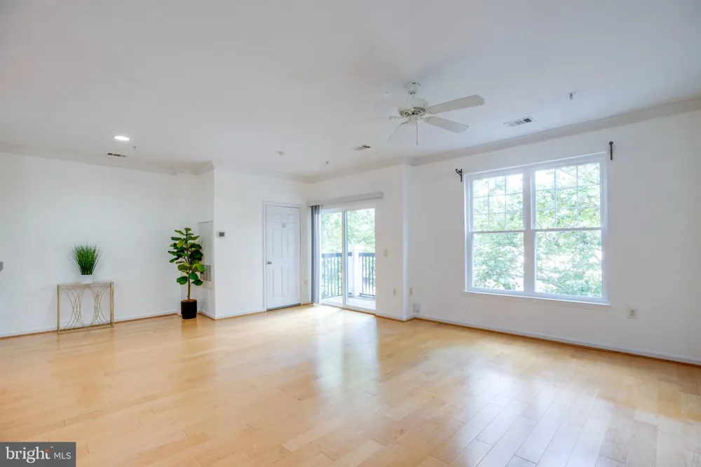 11321 ARISTOTLE DRIVE #3-303 Fairfax, VA 22030